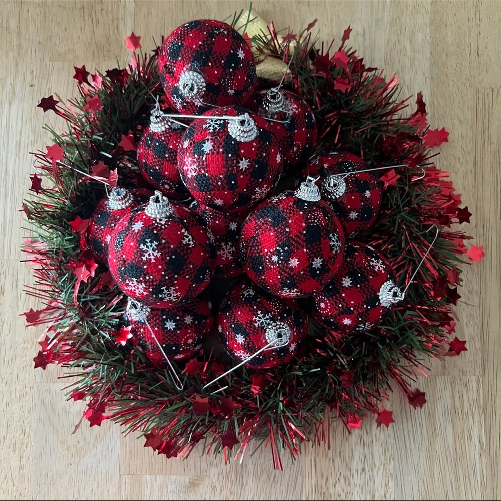 12 Homemade Christmas Ornaments
